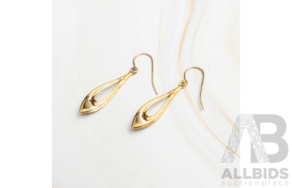 9ct Elongated Patterned Drop Earrings on Shepherds Hooks, 38mm, 0.65 Grams