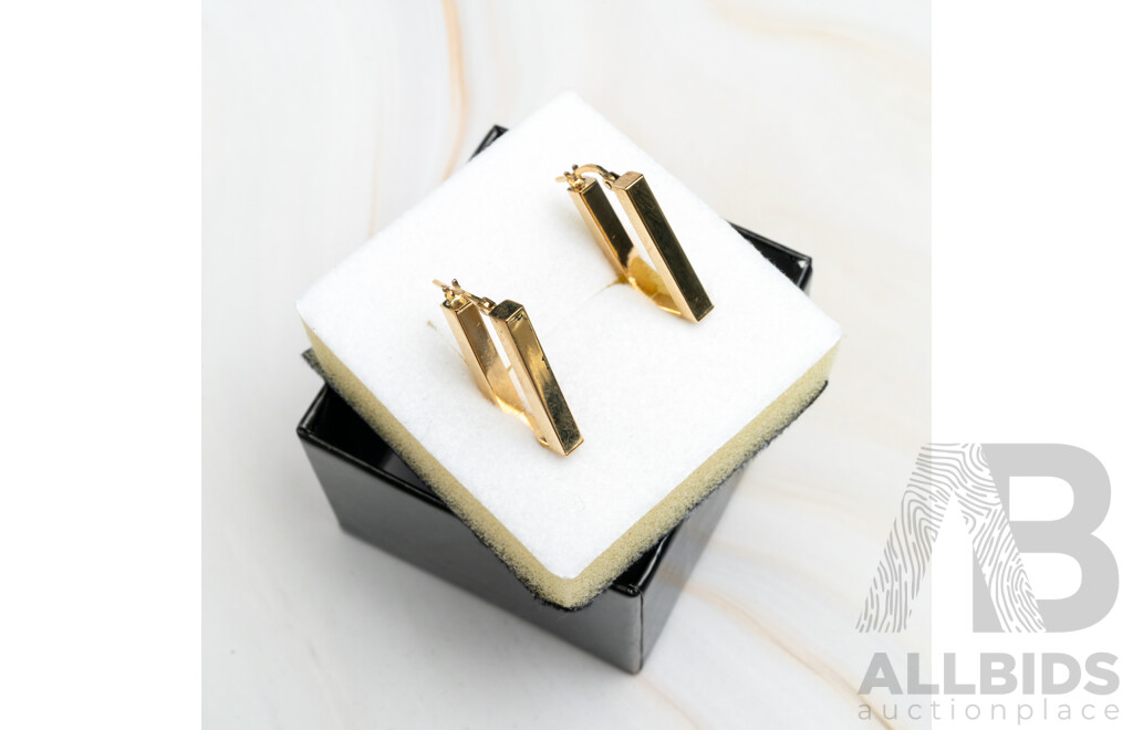 9ct Rectangular Shaped Hoop Earrings, 20mm, 2.35 Grams