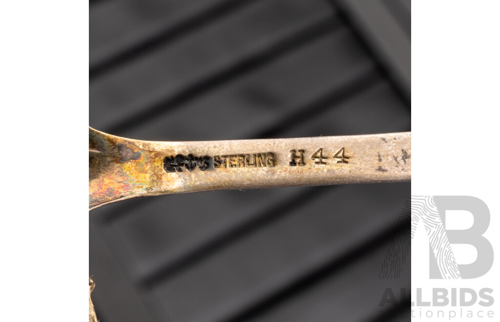 Antique Sterling Silver Art Nouveau Gorham Bonbon or Nut Spoon in H44 'Daffodil' Pattern, 14.0 Grams