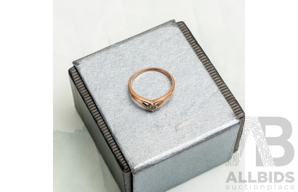 9ct Rose Gold Vintage Diamond Set V Shaped Ring, TDW 0.02CT, Size L1/2, 1.23 Grams