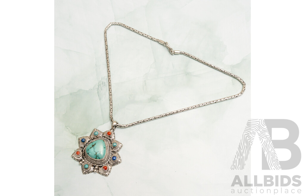 Sterling Silver Turquoise Cabochon Pendant on Decorative Snake Link Necklace, 40cm, 37.66 Grams