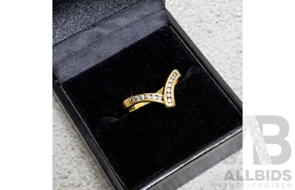18ct Diamond Set Wishbone Wedding Ring, TDW 0.25CT, Size N, 3.10 Grams