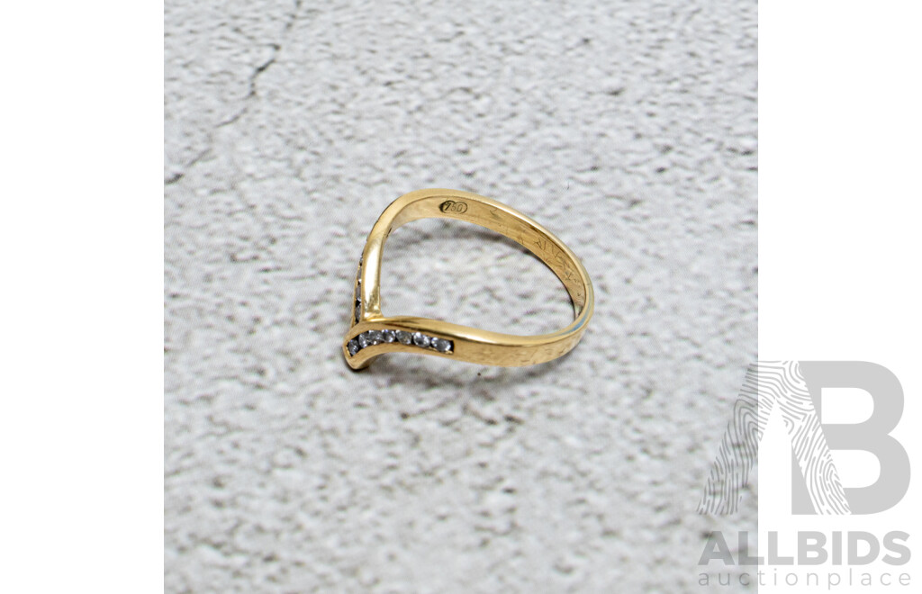 18ct Diamond Set Wishbone Wedding Ring, TDW 0.25CT, Size N, 3.10 Grams