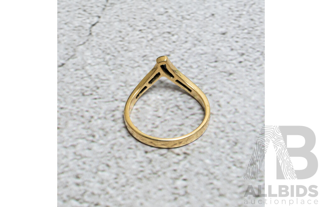 18ct Diamond Set Wishbone Wedding Ring, TDW 0.25CT, Size N, 3.10 Grams