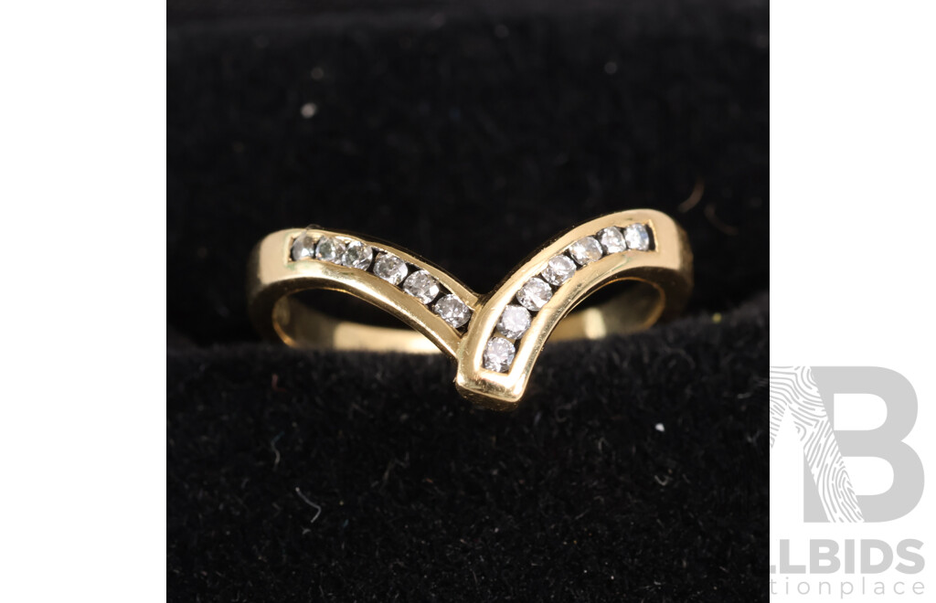 18ct Diamond Set Wishbone Wedding Ring, TDW 0.25CT, Size N, 3.10 Grams