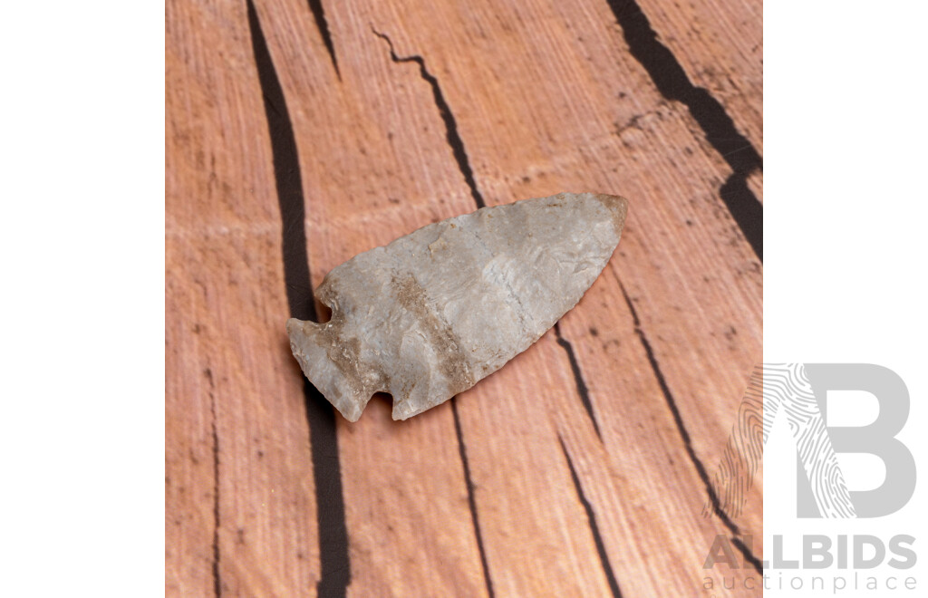 Ancient Native American Indian Knapped Flint St Charles Projectile Point, Floraville Illinois, 9500 to 8000 BP, in Collectors Case