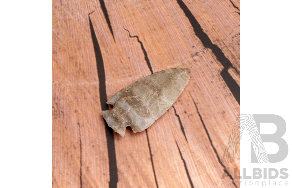 Ancient Native American Indian Knapped Flint St Charles Projectile Point, Floraville Illinois, 9500 to 8000 BP, in Collectors Case