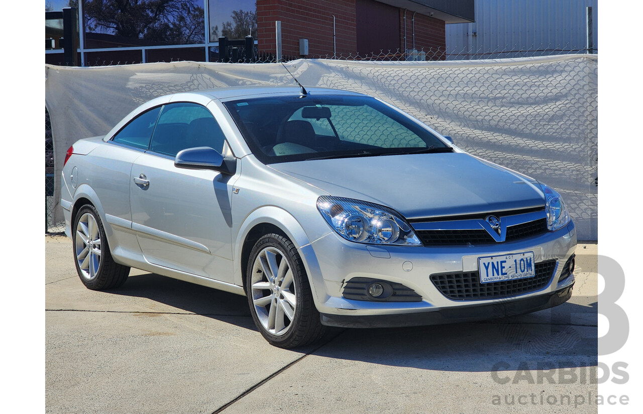 1/2007 Holden Astra TWIN TOP AH 2d Convertible Silver 2.2L