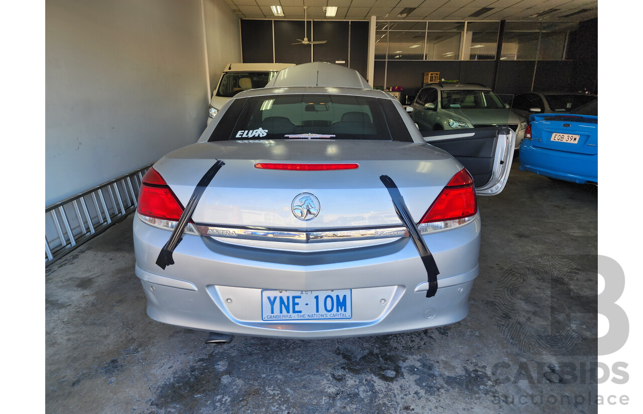 1/2007 Holden Astra TWIN TOP AH 2d Convertible Silver 2.2L
