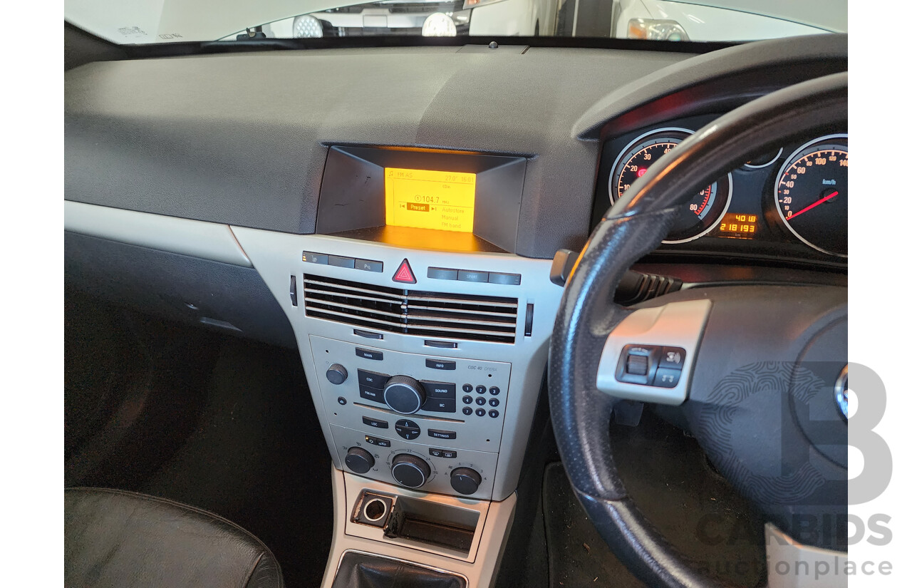 1/2007 Holden Astra TWIN TOP AH 2d Convertible Silver 2.2L