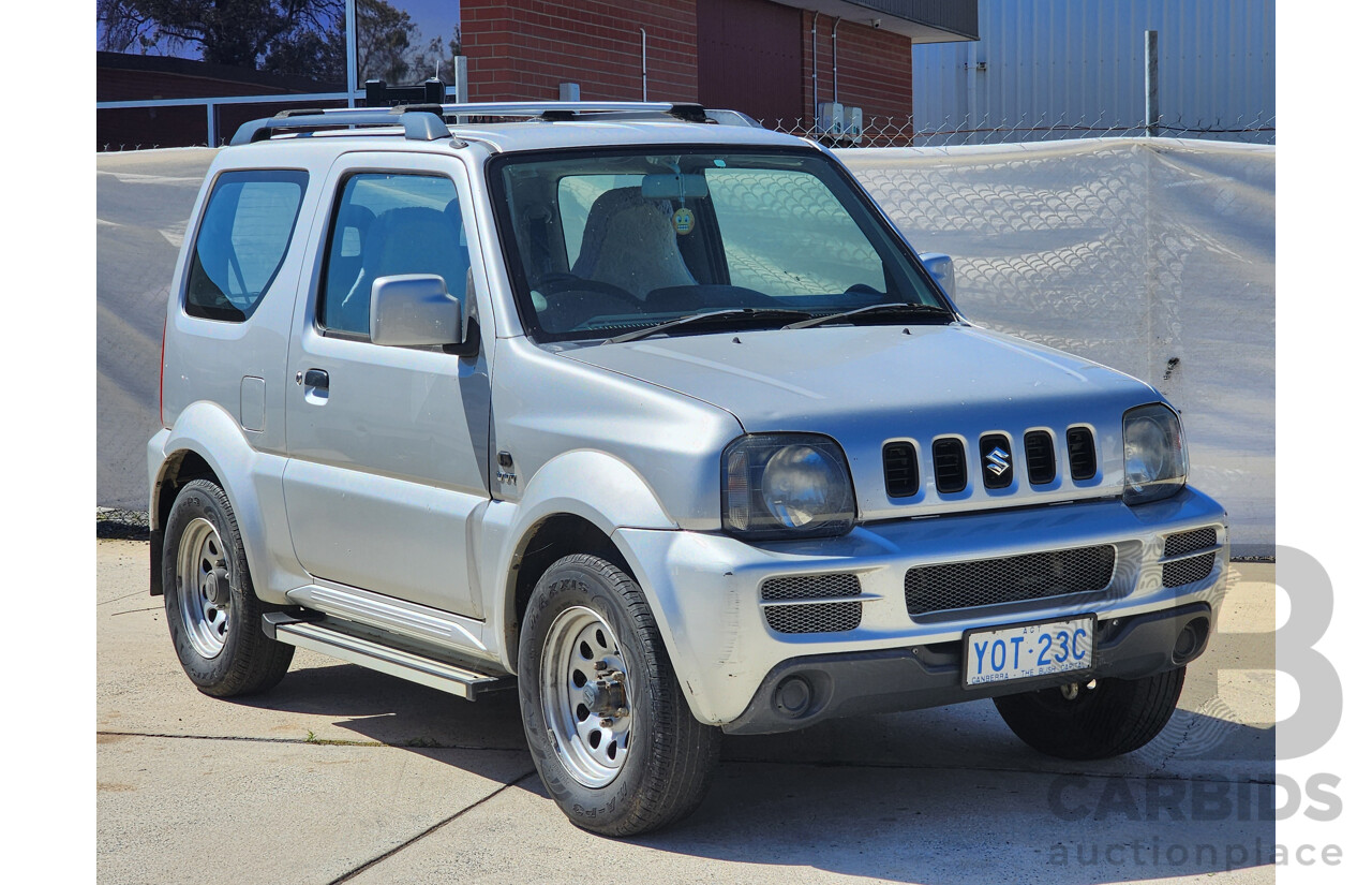 8/2009 Suzuki Jimny Sierra (4x4)  2d Wagon Silver 1.3L