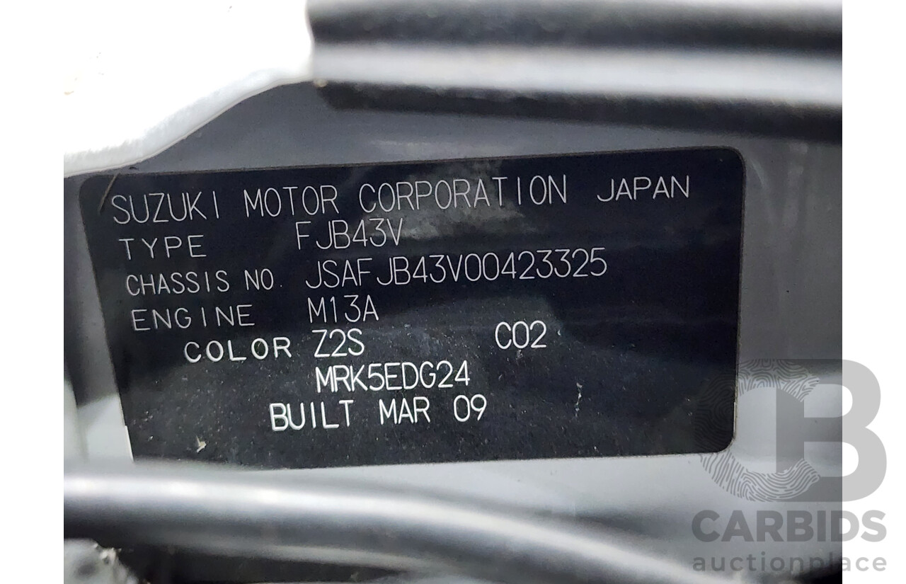 8/2009 Suzuki Jimny Sierra (4x4)  2d Wagon Silver 1.3L