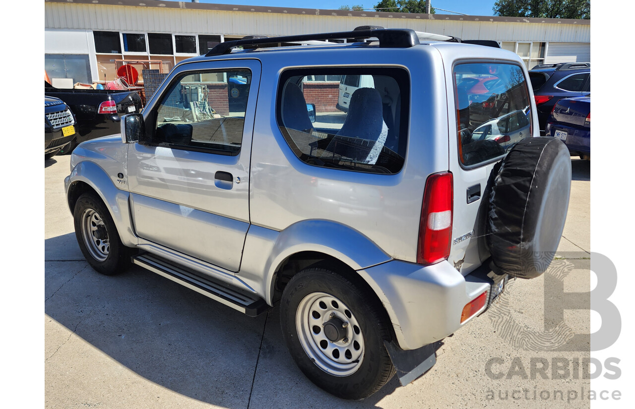 8/2009 Suzuki Jimny Sierra (4x4)  2d Wagon Silver 1.3L