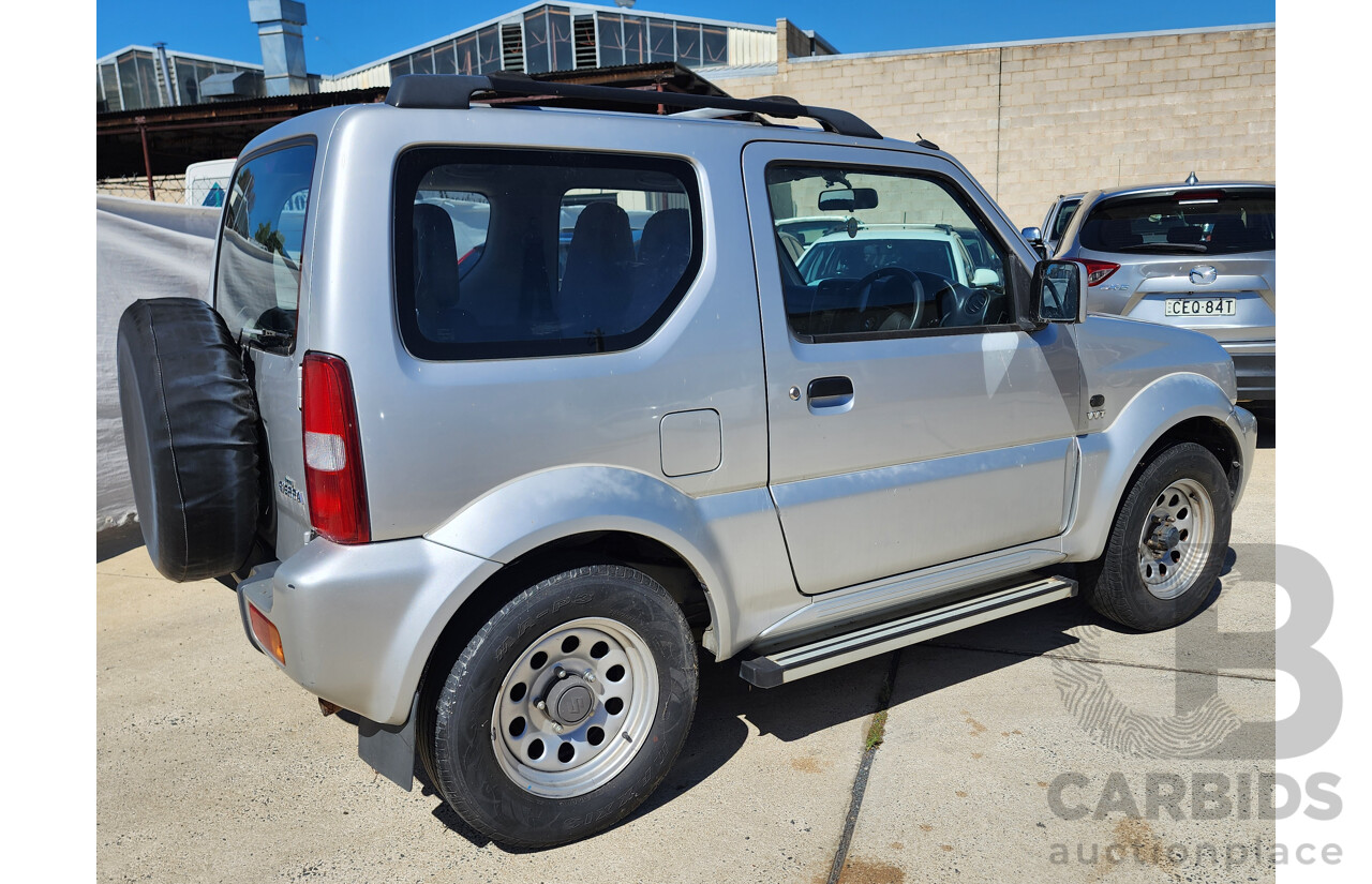 8/2009 Suzuki Jimny Sierra (4x4)  2d Wagon Silver 1.3L
