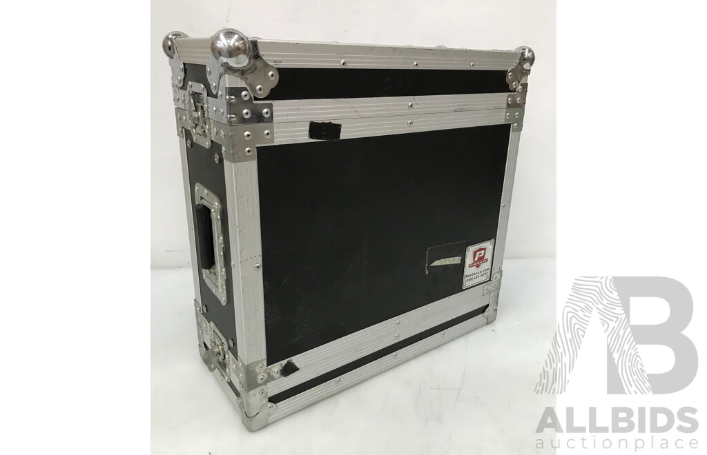 Roland 24 Channel Digital Snake (8 in 16 Out) with Road Case