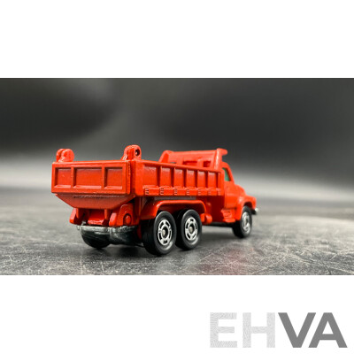 TOMICA Black Box Retired No. 16 NISSAN Diesel Dump Truck Diecast Car 1/102 - Made in Japan