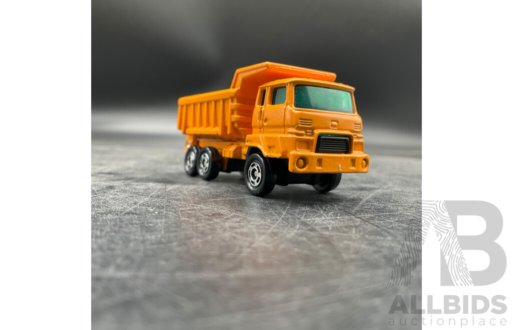 TOMICA Black Box Retired No.73 ISUZU Off Road Dump Diecast Car 1/111 - Made in Japan