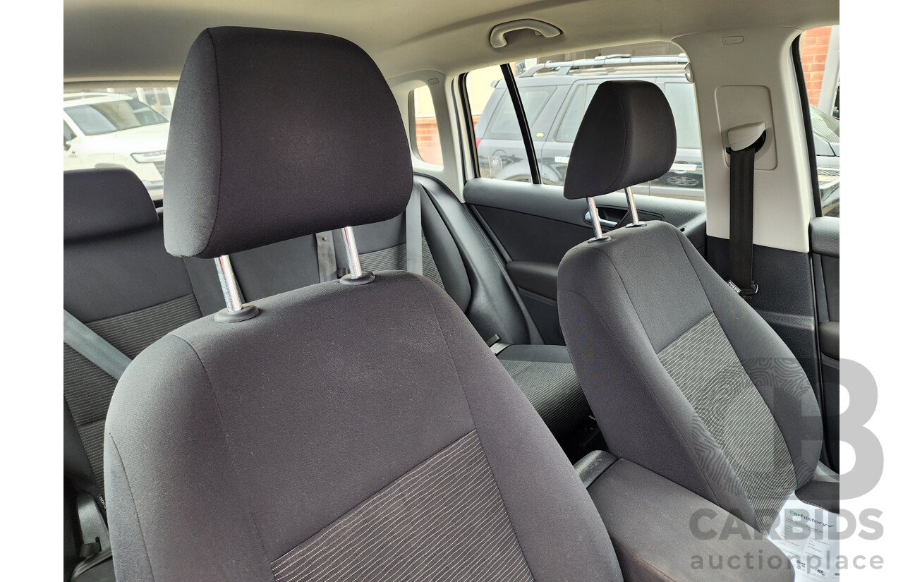 1/2014 Volkswagen Tiguan 103 TDI Pacific 5NC MY14 4d Wagon Silver 2.0L