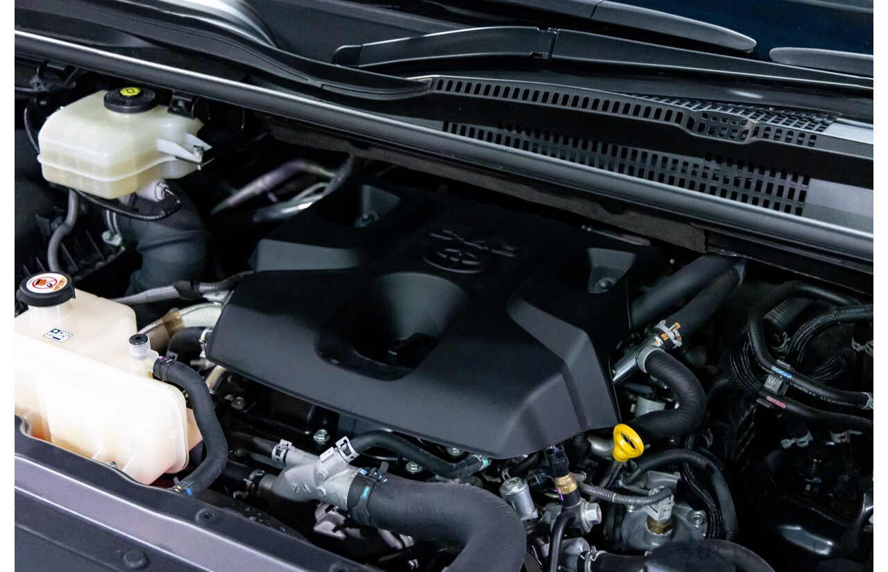 12/2019 Toyota Granvia (RWD) GDH303R 4d Wagon Graphite Metallic Turbo Diesel 2.8L - 6 Seater