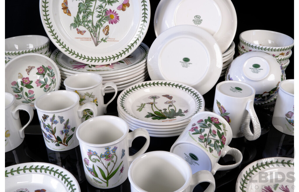 Portmeirion 40 Piece Dinner Service for Eight in Botanica Pattern Designed by Susan Ellis Williams