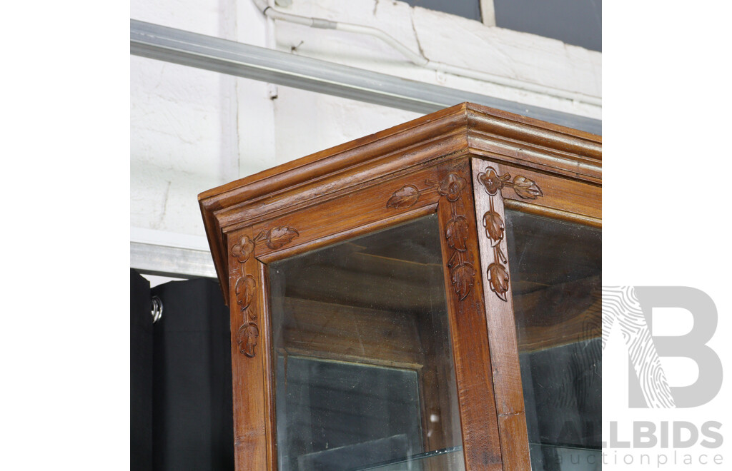 Mahogany Octagonal Display Case