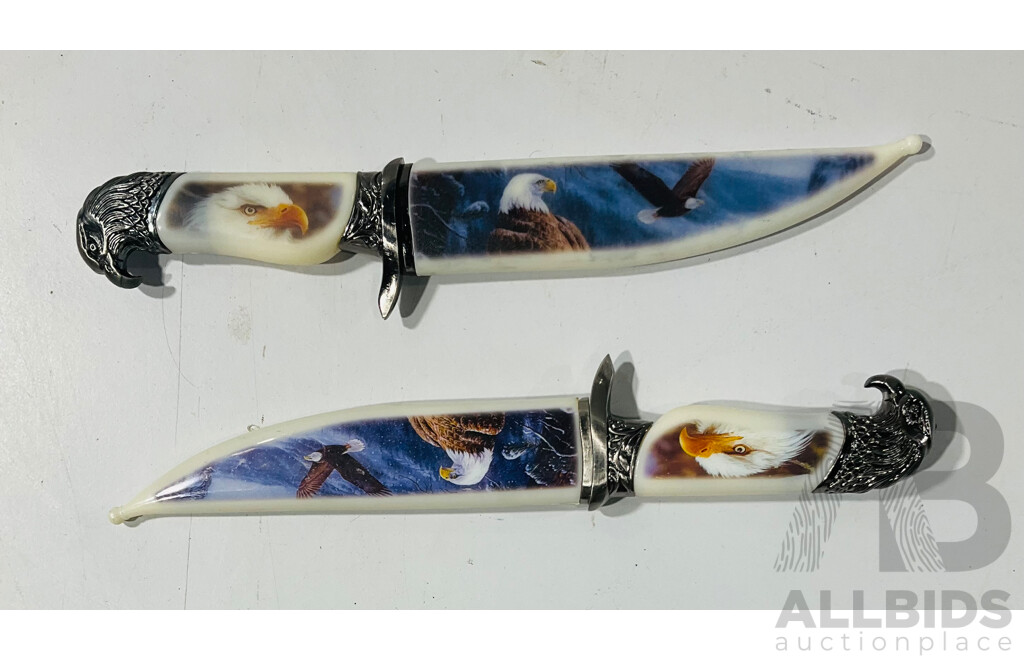Pair of Wildlife Collection Eagle Display Knives