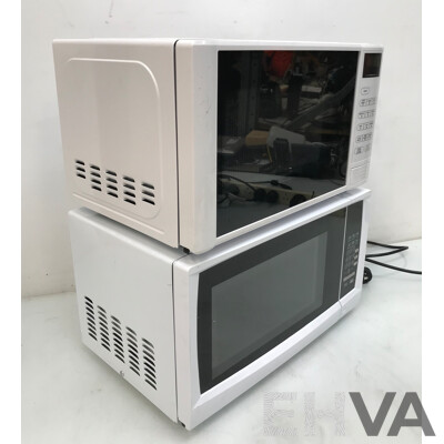 Brilliant Basics Compact Digital Microwave and Anko Compact Microwave - Lot of 2