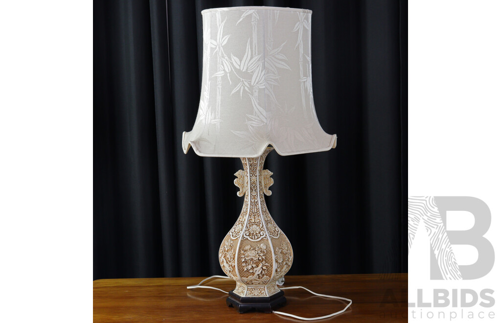 Chinese Moulded Table Lamp