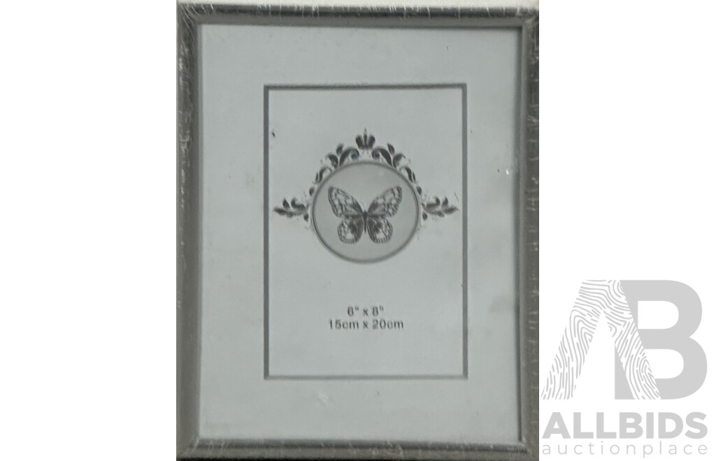 Collection of Art Works - Including Warren Kimble Folk Art Cat Print, Empty Frame, Bright Night by Sarah Gibson & Vintage Austrian Horse Hanging Cloth Panel, 34 x 42 cm (largest) (4)