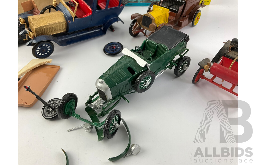 Vintage Revell Model Vintage Model Cars Including 1912 Packard, 1911 Rolls Royce, Including Enamel Paints