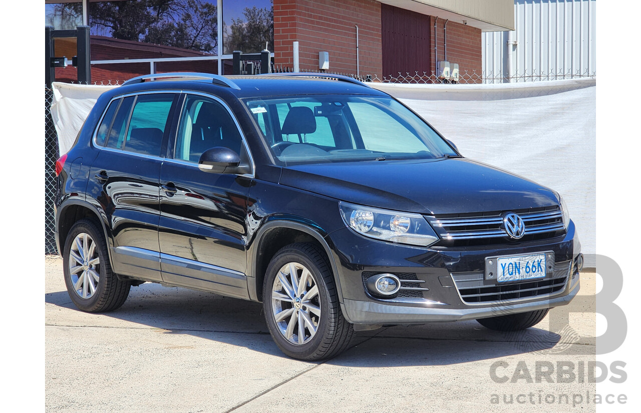 11/2014 Volkswagen Tiguan 132 TSI (4x4) 5NC MY15 4d Wagon Black 2.0L