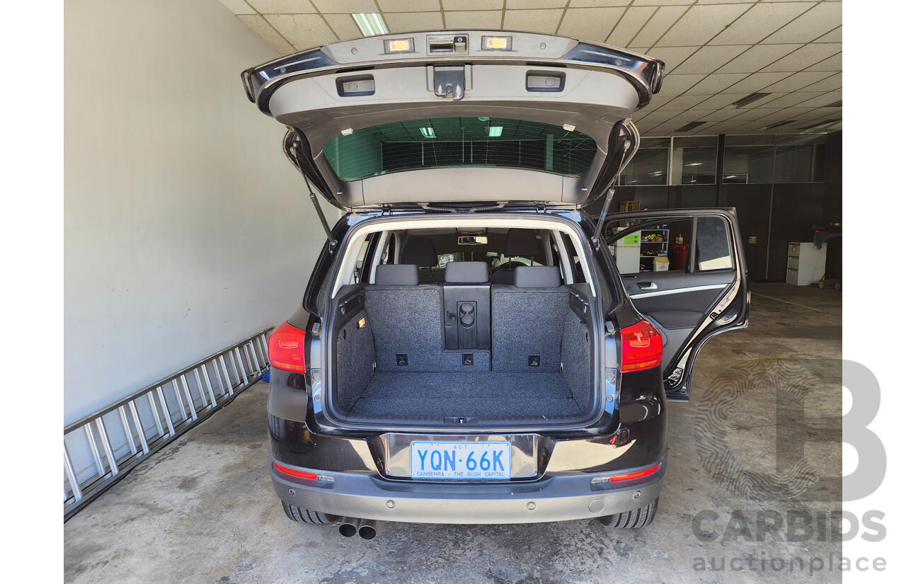 11/2014 Volkswagen Tiguan 132 TSI (4x4) 5NC MY15 4d Wagon Black 2.0L