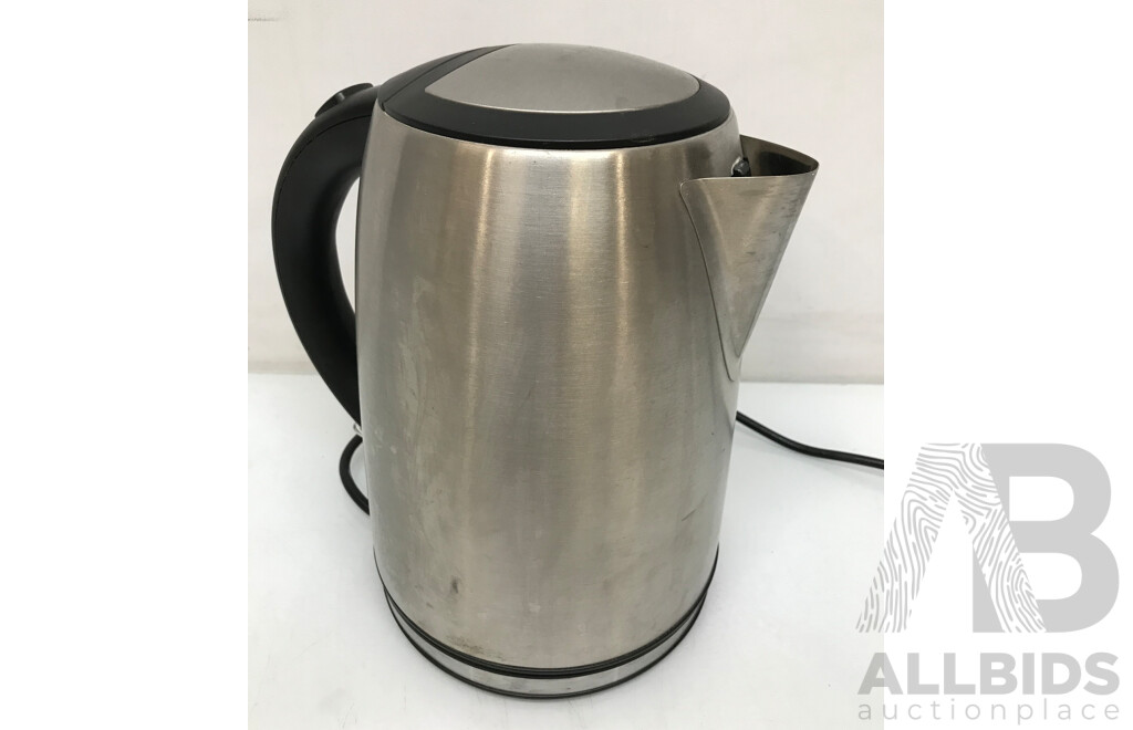 Adesso 1.7L Stainless Steel Kettle