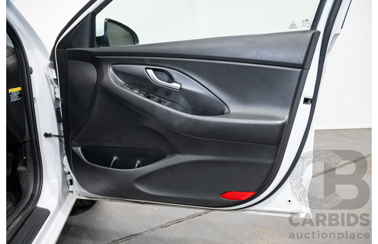 03/2018 Hyundai I30 ACTIVE FWD PD 4D Hatchback Polar White 2.0L