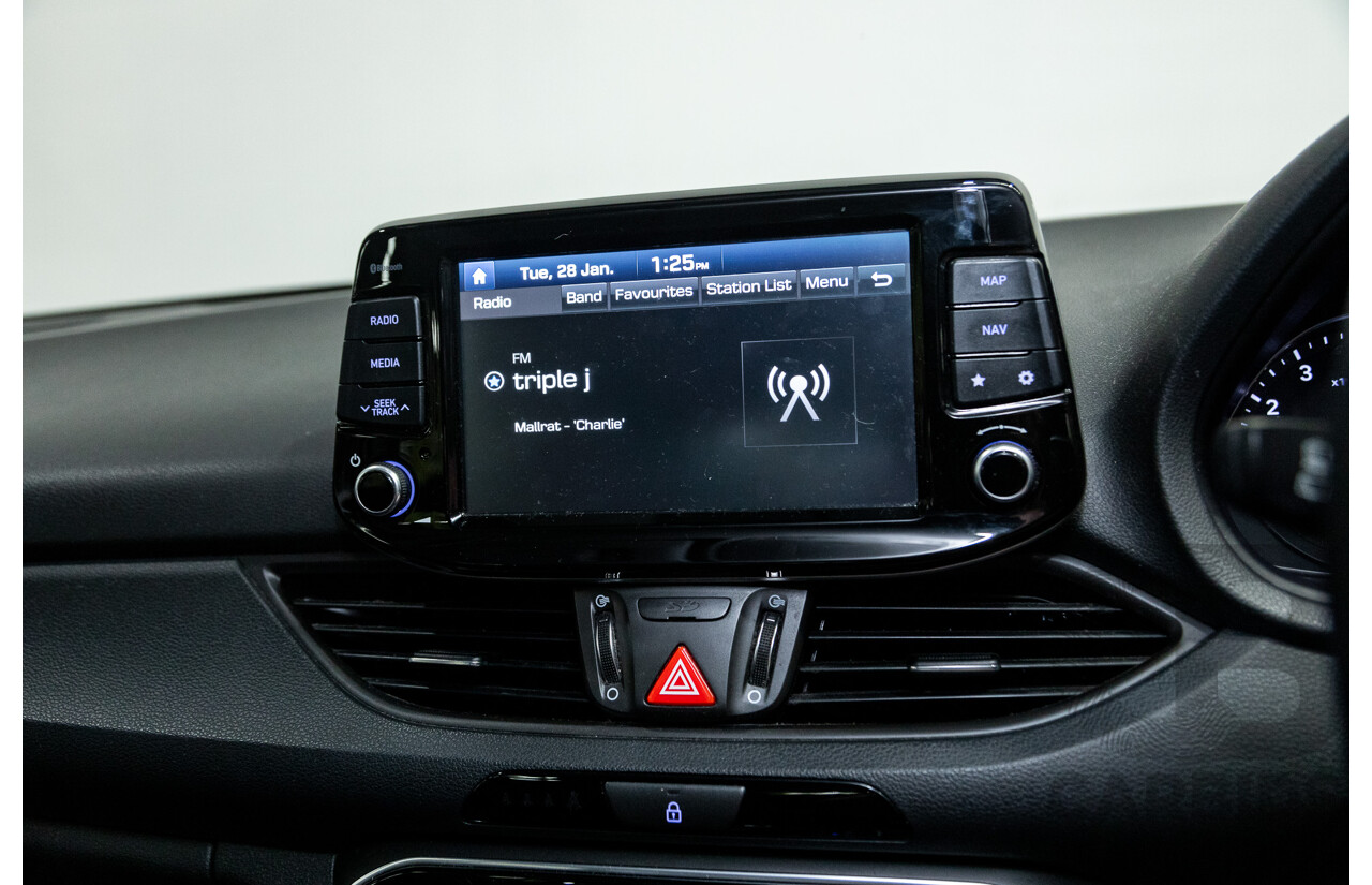 03/2018 Hyundai I30 ACTIVE FWD PD 4D Hatchback Polar White 2.0L