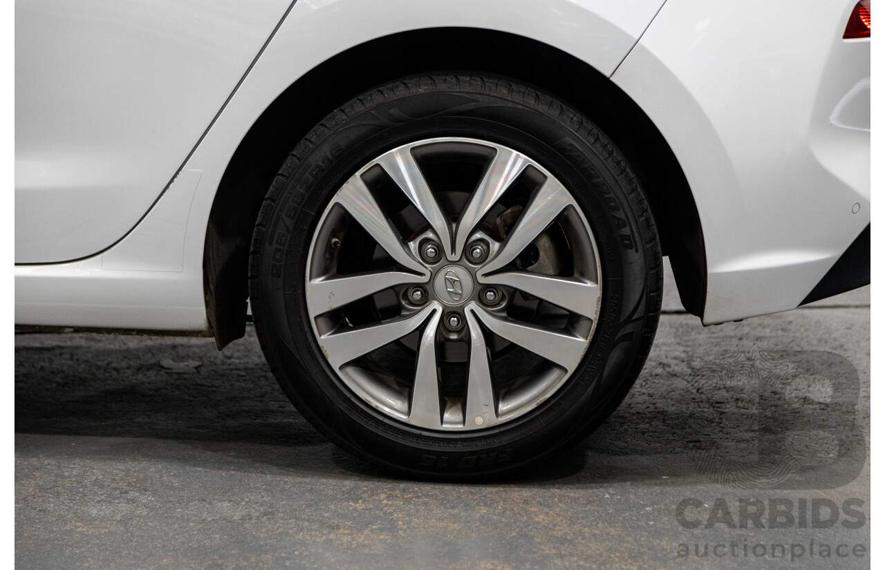 03/2018 Hyundai I30 ACTIVE FWD PD 4D Hatchback Polar White 2.0L