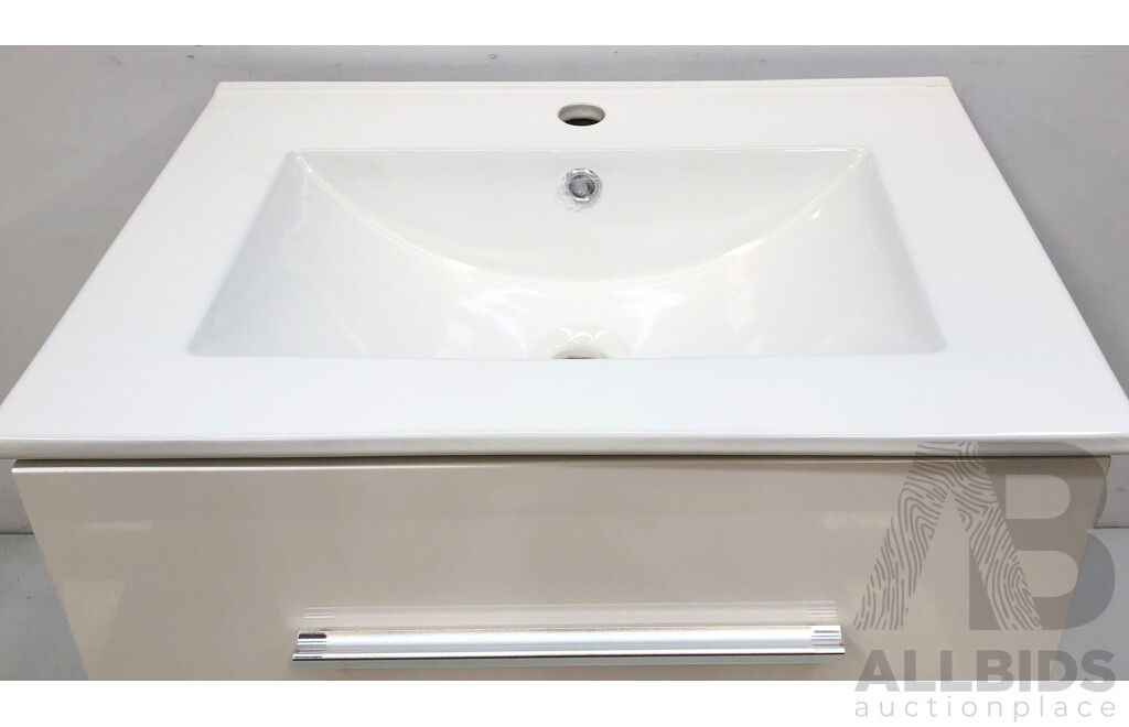 Forme Blade 600mm Wall Hung Vanity(White) with Gateway Vanity Top Basin(White) - Brand New - ORP $580.00