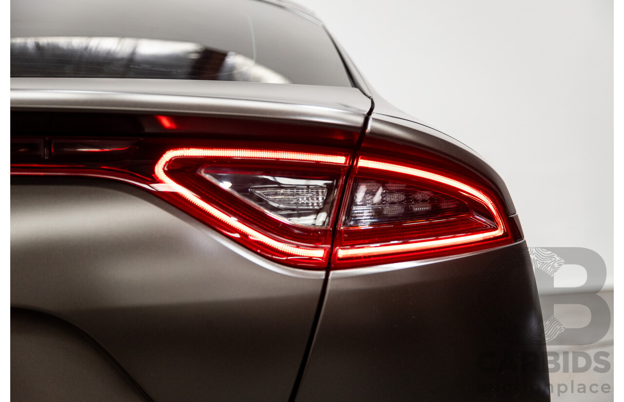 01/2018 Build 12/2017 Kia Stinger GT CK MY18 (344) 4d Sedan Hichroma Red Metallic (Grey Wrap) Twin Turbo 3.3L