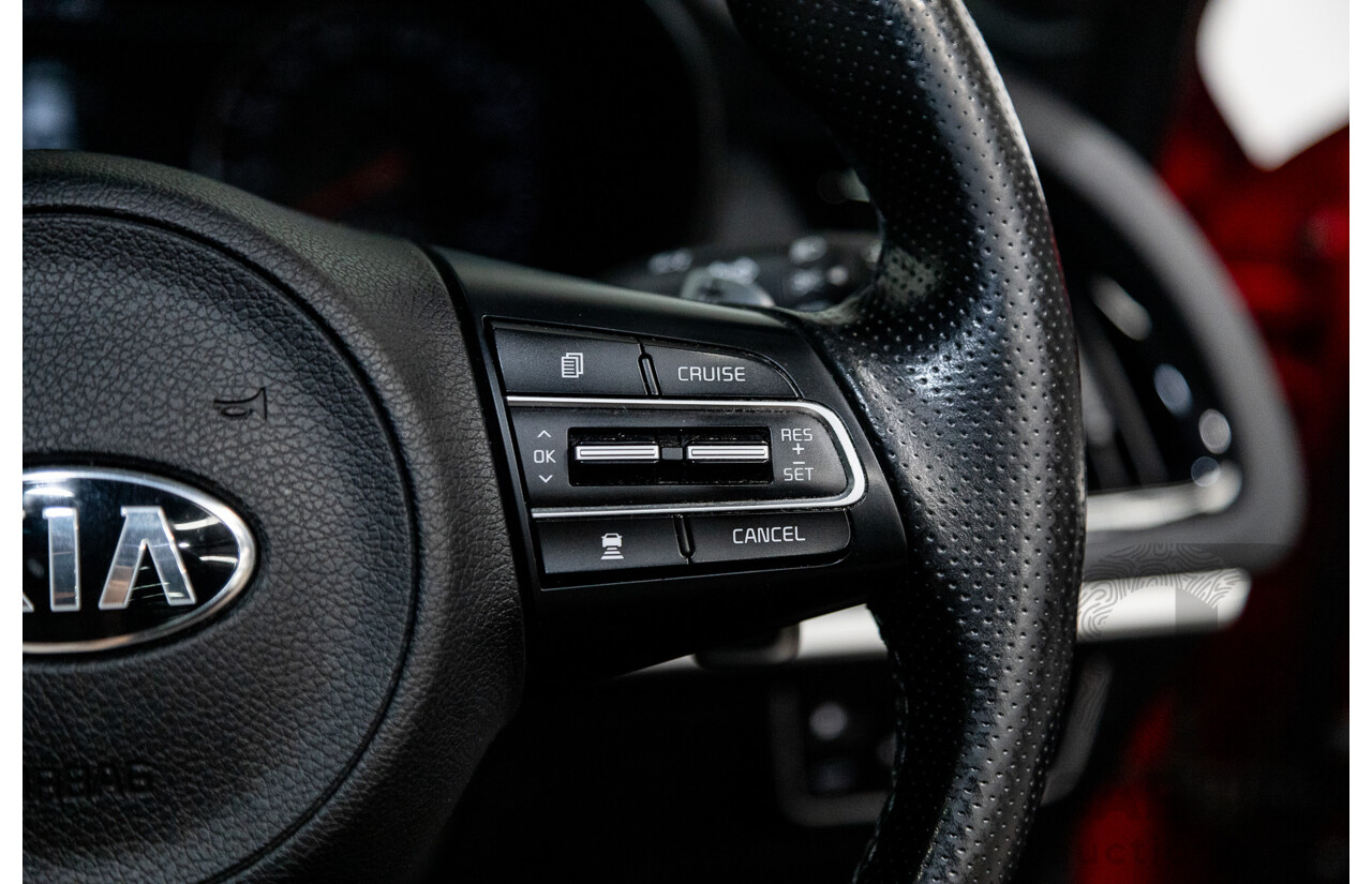 01/2018 Build 12/2017 Kia Stinger GT CK MY18 (344) 4d Sedan Hichroma Red Metallic (Grey Wrap) Twin Turbo 3.3L