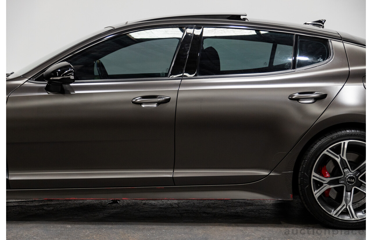01/2018 Build 12/2017 Kia Stinger GT CK MY18 (344) 4d Sedan Hichroma Red Metallic (Grey Wrap) Twin Turbo 3.3L