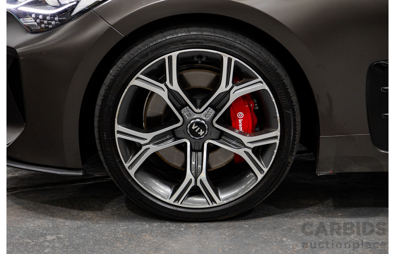 01/2018 Build 12/2017 Kia Stinger GT CK MY18 (344) 4d Sedan Hichroma Red Metallic (Grey Wrap) Twin Turbo 3.3L