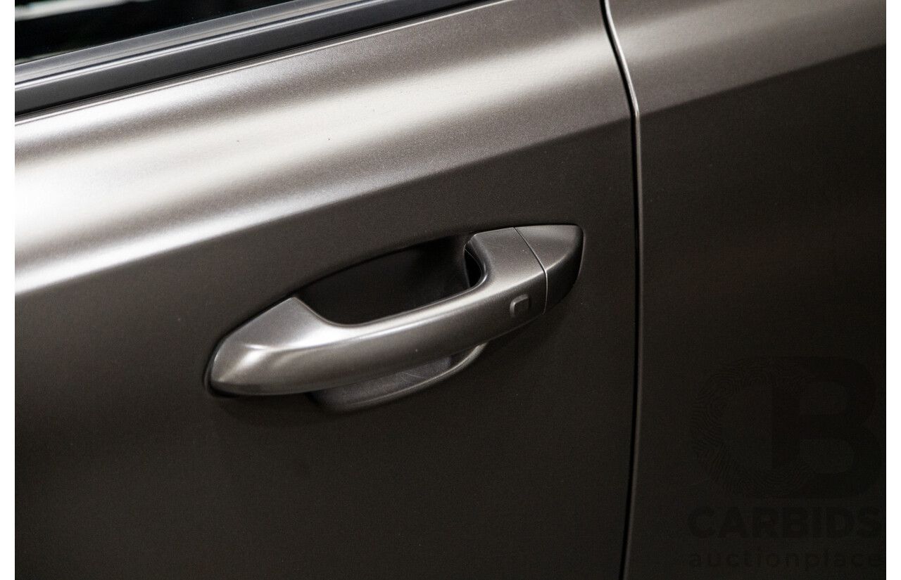 01/2018 Build 12/2017 Kia Stinger GT CK MY18 (344) 4d Sedan Hichroma Red Metallic (Grey Wrap) Twin Turbo 3.3L