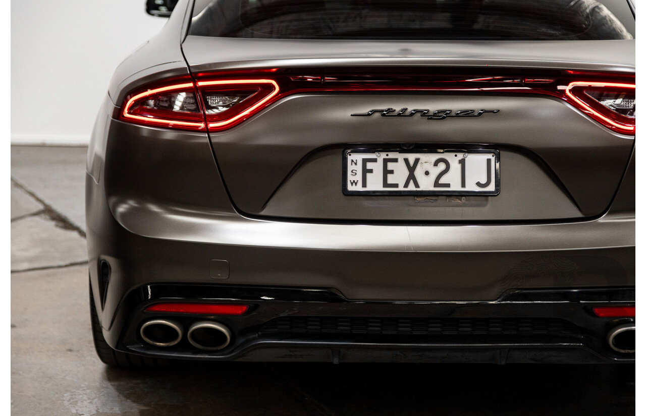 01/2018 Build 12/2017 Kia Stinger GT CK MY18 (344) 4d Sedan Hichroma Red Metallic (Grey Wrap) Twin Turbo 3.3L