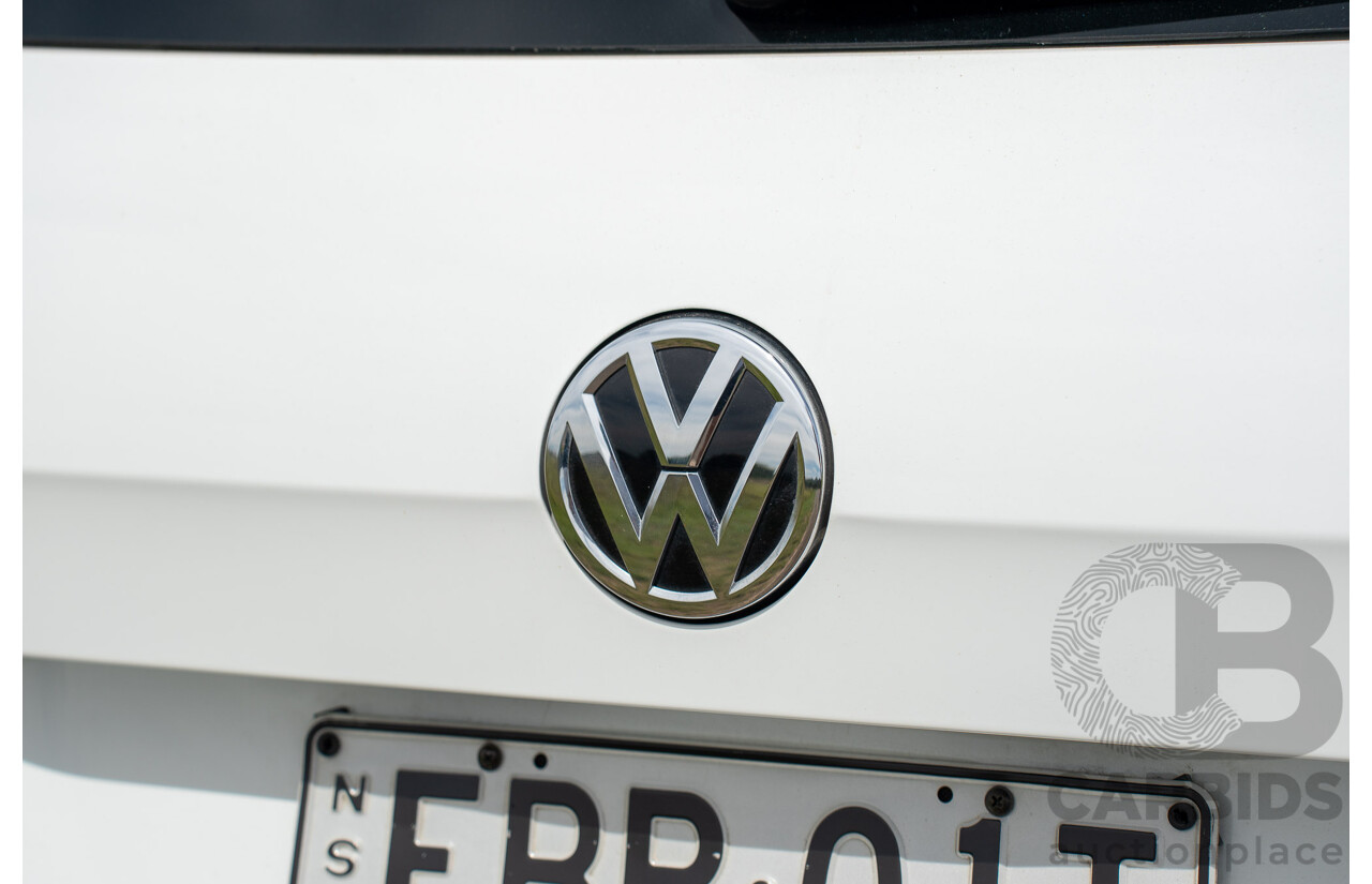 04/2019 Volkswagen Golf R (AWD) Mk7.5 AU MY19 4D Wagon Pure White Turbo 2.0L