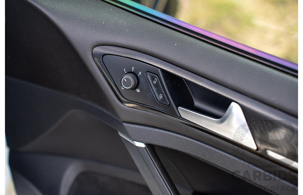 04/2019 Volkswagen Golf R (AWD) Mk7.5 AU MY19 4D Wagon Pure White Turbo 2.0L