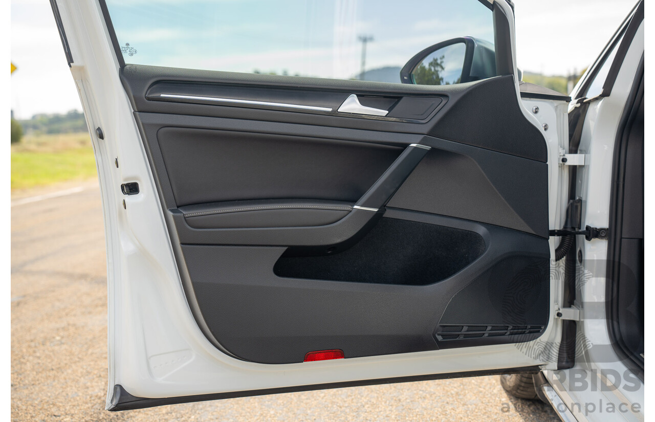 04/2019 Volkswagen Golf R (AWD) Mk7.5 AU MY19 4D Wagon Pure White Turbo 2.0L