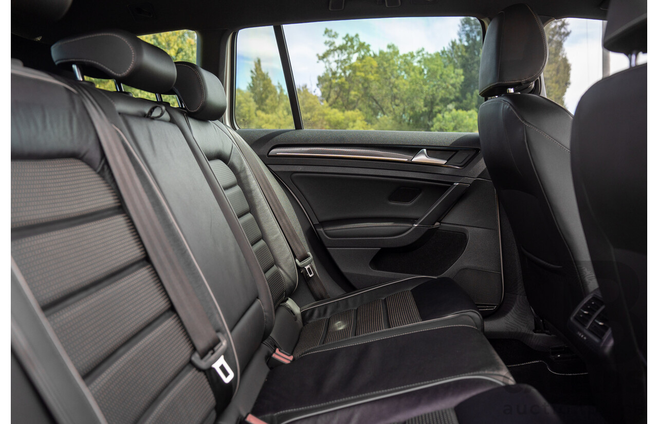 04/2019 Volkswagen Golf R (AWD) Mk7.5 AU MY19 4D Wagon Pure White Turbo 2.0L