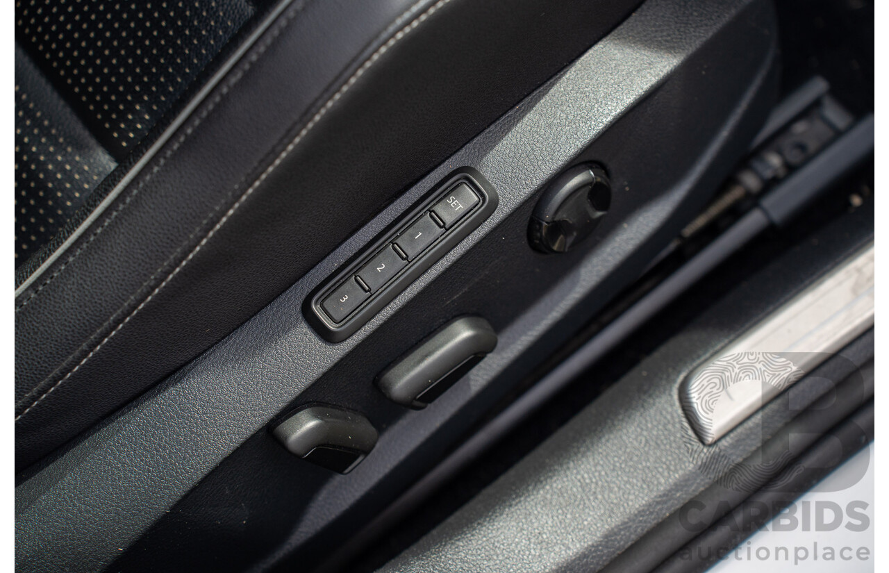 04/2019 Volkswagen Golf R (AWD) Mk7.5 AU MY19 4D Wagon Pure White Turbo 2.0L