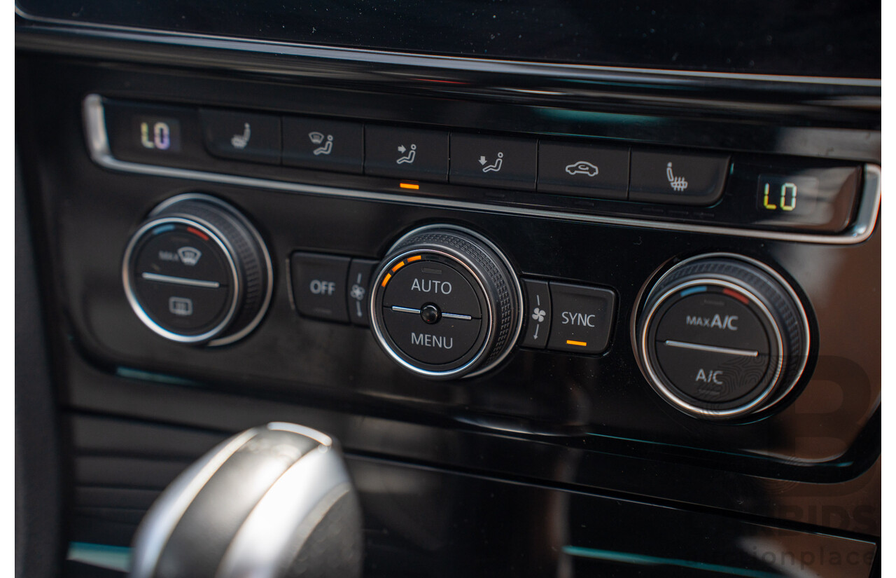 04/2019 Volkswagen Golf R (AWD) Mk7.5 AU MY19 4D Wagon Pure White Turbo 2.0L