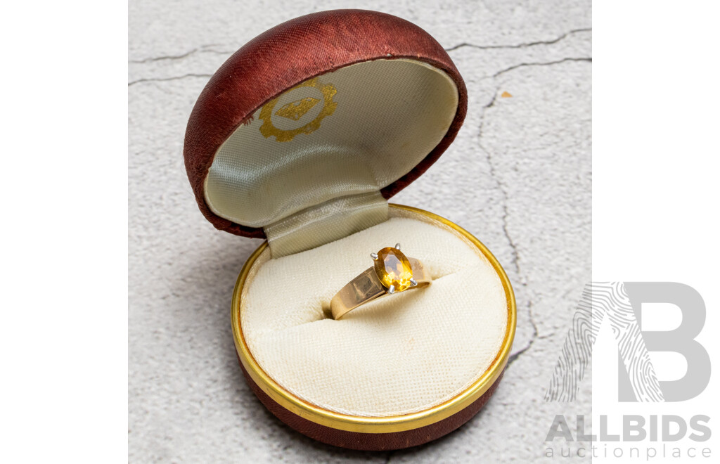 9ct Vintage Golden Citrine Solitaire Ring, Size N, 3.37 Grams